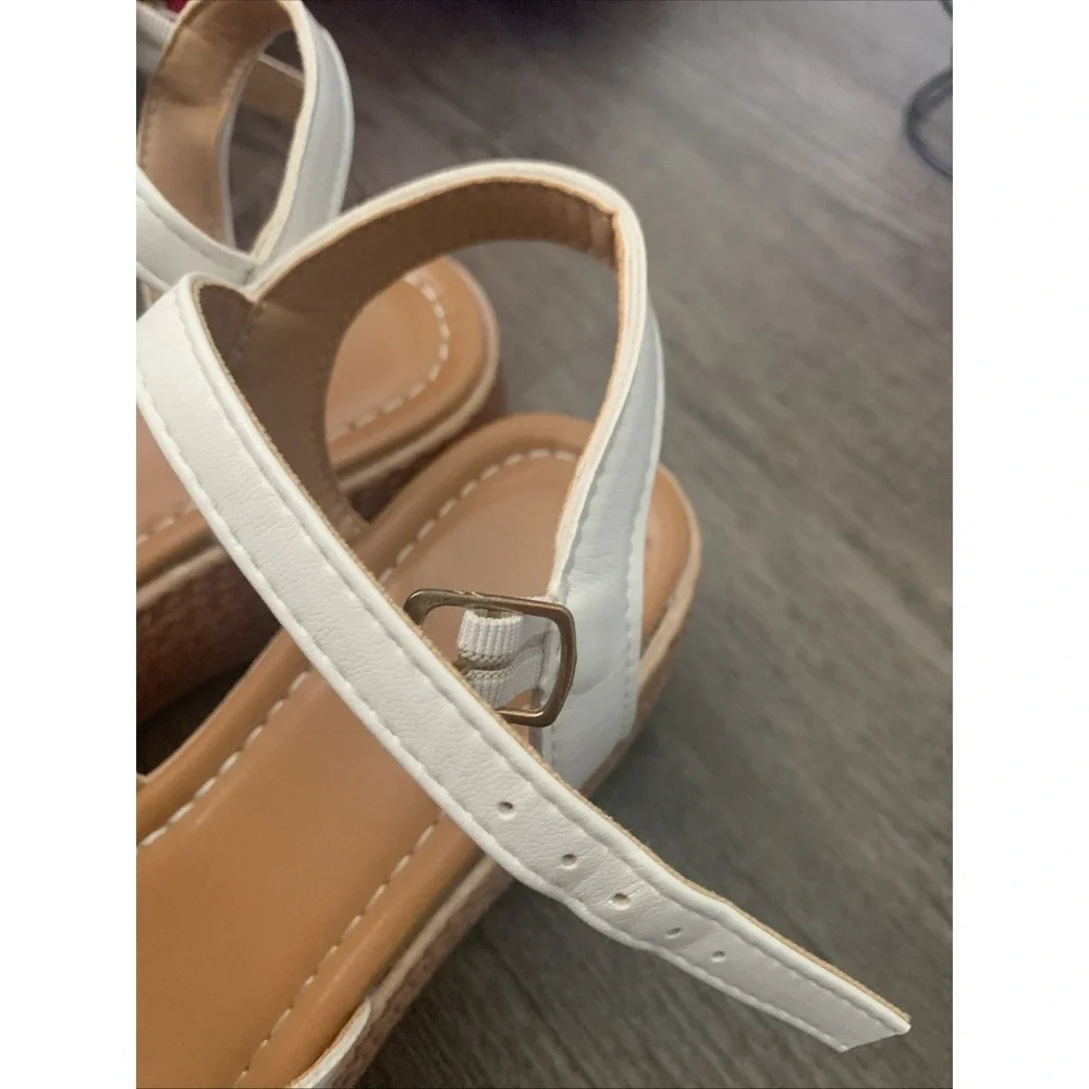 Women’s White Strappy Wedge Sandals Faux Leather Ankle Strap Buckle Size38 USA 7